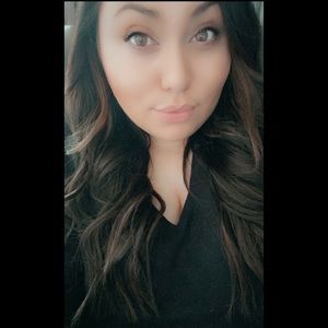 Meet your Posher, Marissa